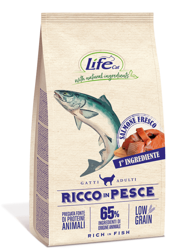 Life cat Dry food for cats with salamon and fish 1.5kg